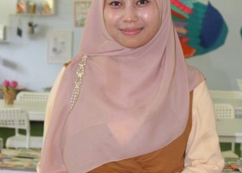 Muslimah, Guru MI Daha Dompu, Lolos Jadi Penyusun Soal Nasional