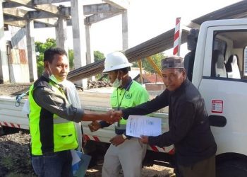 PT PASINDO Bantu Pembangunan Masjid Jami’ Al Falah Huu
