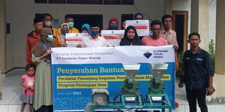 Desa Huu Dapat Bantuan PT STM Melalui Program Partisipasi Desa