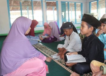 Bina Gerasi Penerus, PT STM Ikut Dampingi TPQ di Huu