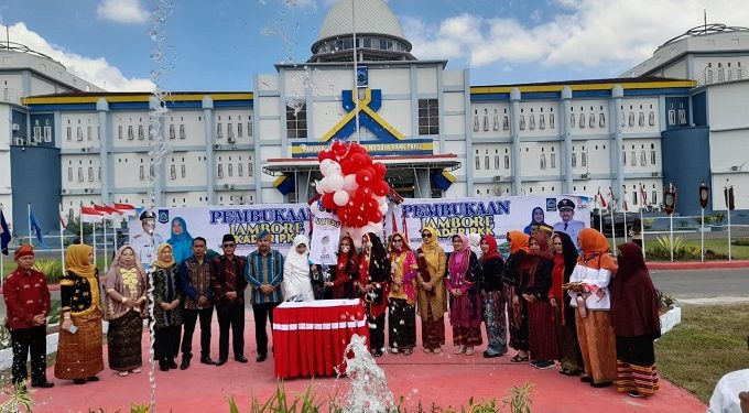 Hj. Niken Apresiasi, Dompu Totalitas Jadi Tuan Rumah Jambore PKK NTB