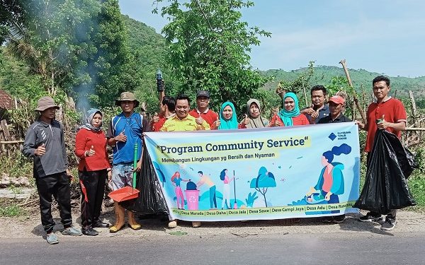 PT STM Inisiasi Bersih-Bersih Bersama Warga Adu dan Cempi Jaya
