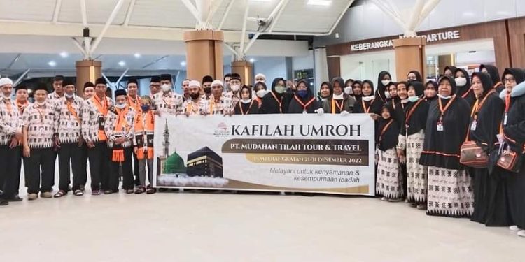 Dua Anak-anak Umrah Bareng PT. Mudahan Tilah