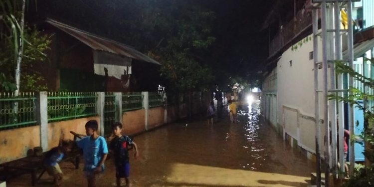 Banjir di Dompu Rendah Pemukiman Warga di 8 Kelurahan