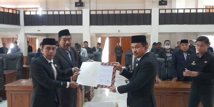 Bupati Sampaikan LKPJ 2022,  Dewan Bentuk Pansus Bahas LKPJ Bupati 