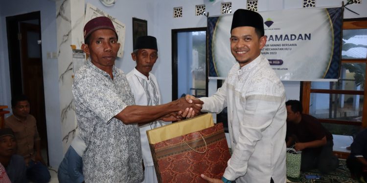 Gelar Safari Ramadhan di Nangadoro,  PT STM Beri Apresiasi pada Warga Atas Suportnya ke Projek Hu’u