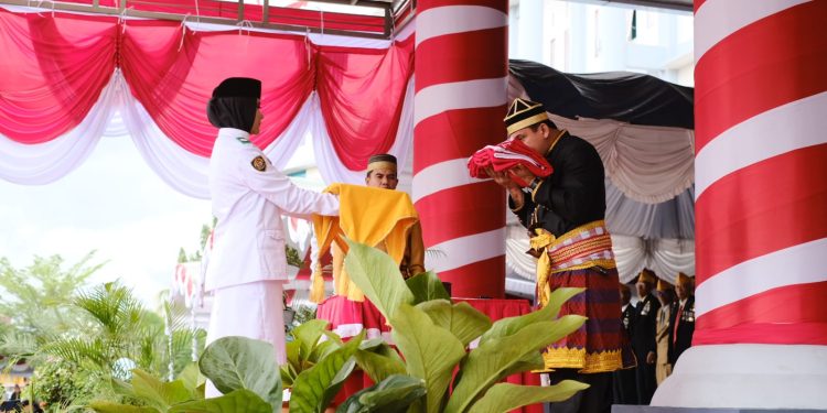 Upacara Peringatan Detik – Detik Proklamasi Kemerdekaan RI ke 78 di Dompu Berlangsung Khidmat