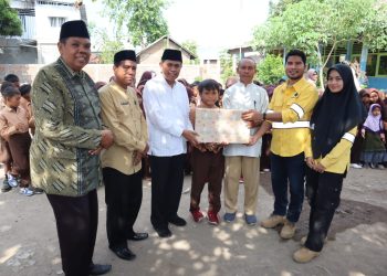 Tembus Kompetisi Sains Nasional 2023, Imam Mahdi Dapat Penghargaan Satu Laptop dari PT STM