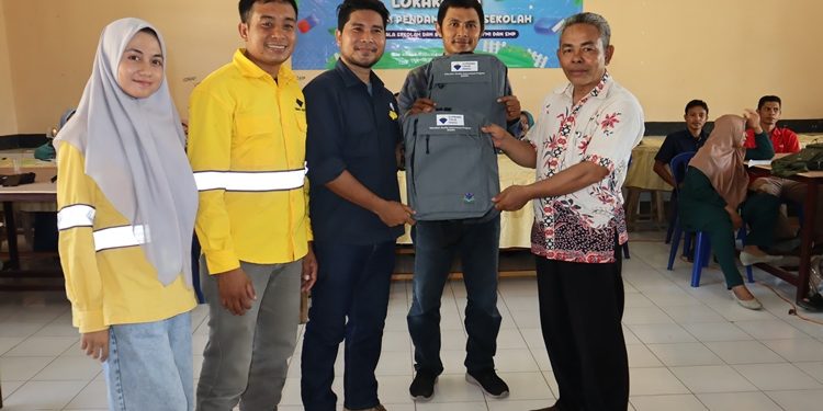 PT STM Kembali Dampingi SMPN 1 Hu’u dan SMA Sederajat di Hu’u