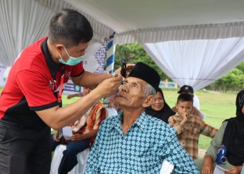 Peringati HUT NTB ke 65, PT STM Gelar Bhakti Sosial Operasi Katarak