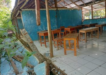 Gedung MTs As-Syahtakhir Ambruk