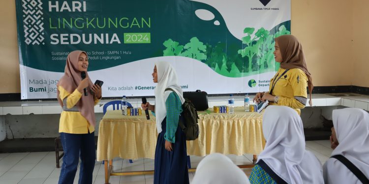 Hari Lingkungan Hidup Sedunia 2024, PT STM Gelar Sustainability goes to School di SMPN 1 Hu’u