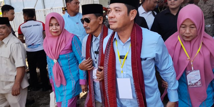 Pengundian Nomor Urut, Bambang – Syirajuddin Hadir Pertama Didampingi Istri