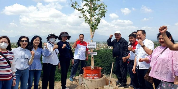 INTI Ubah Gunung Sampah Jadi Hijau