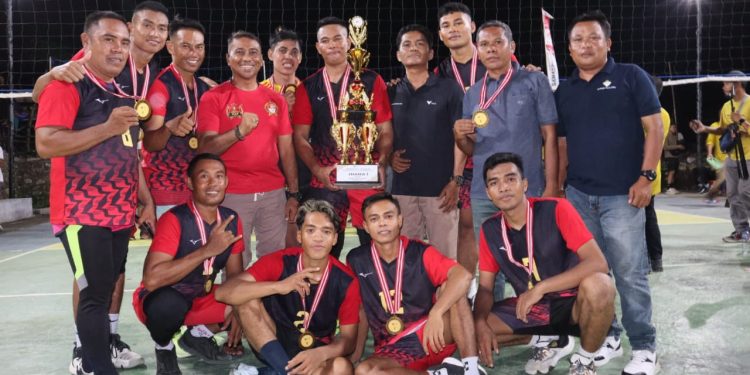 Tim Putra Sawe dan Putri Daha Juarai Turnamen Bola Voli STM Cup 2024