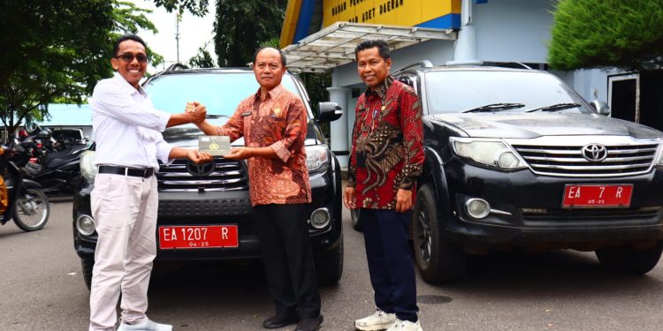 Tiga Mantan Pimpinan DPRD Dompu Dapat Modis Dijual Pemda