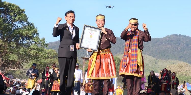 Dukung Pengembangan Pariwisata Dompu, STM Turut Sukseskan Festival Lakey 2025