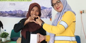 Hadapi Dunia Kerja, STM Kenalkan Ragam Jurusan pada Siswa SMKN 1 Hu’u