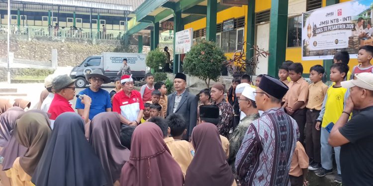 JMSI NTB – INTI NTB Bantu Yayasan Ponpes Azzainiyah Al-Majidiyah Kotaraja