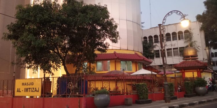 “Ketika Subuh Menuju Masjid Al-Imtizaj Bandung”