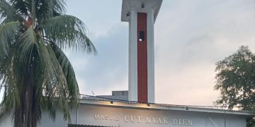 Antara Cut Nyak Dien Dan Cut Meutia, “Ada Air Mata”