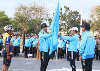 Target Juara Umum, Bupati Lepas 617 Kontingen Dompu ke Porprov NTB XII