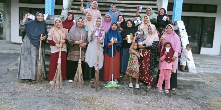 Implementasikan Nilai Ekoteologi, Penyuluh Agama Islam Dompu dan Majelis Ta’lim Dorebara Sukseskan GEBER MAS